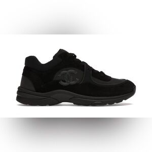 CHANEL Low Top Trainer - Black
